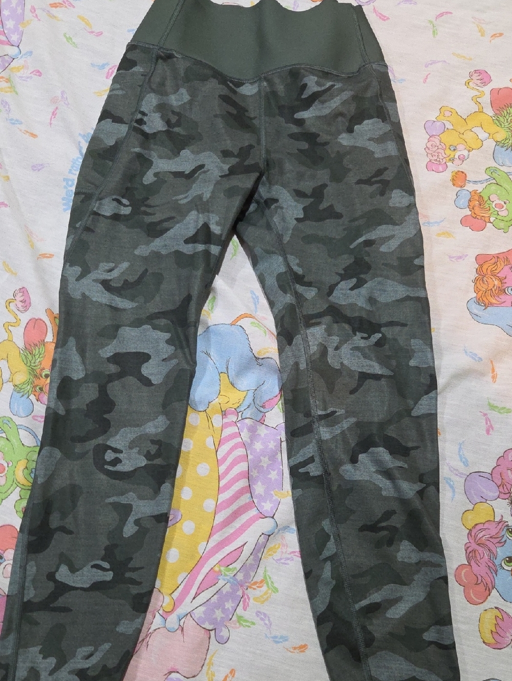 GAPfit Sculpt Revolution Camo Leggings Medium